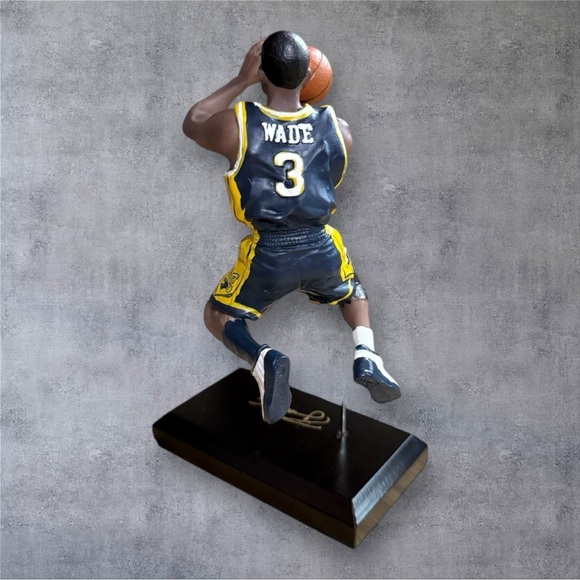 Dwyane Wade Limited Edition 2007 Bobble Dobbles w/Original Ticket Stub - Picture 6 of 9